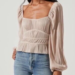 ASTR the Label Ziva Plisse Top Womens Small Pearl Champagne Long Sleeve